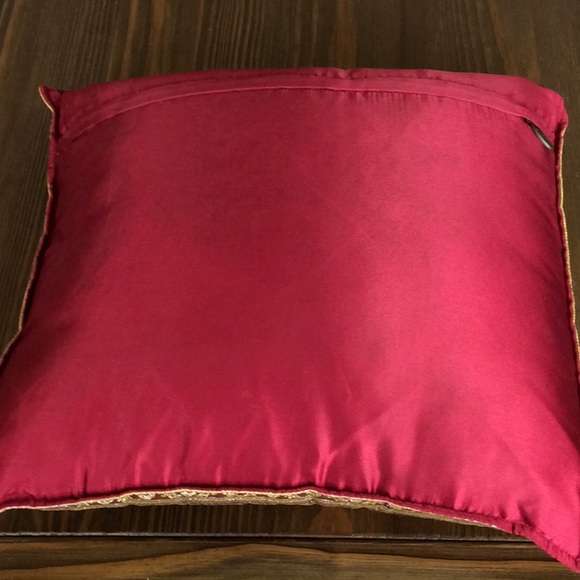 FINAL SALE PRICE Pier 1 Beaded Gold & Brown Accent Pillow - Picture 4 of 7